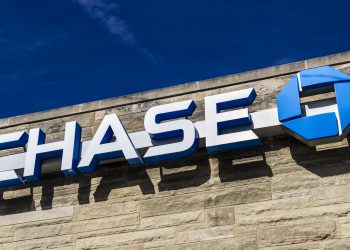 Chase Bank Testimonial: Checking, Cost Savings and CDs